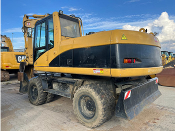 Excavator CATERPILLAR M318