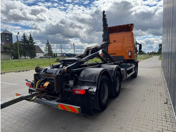Container transporter/ Swap body truck Volvo FM 440, 6x4, spring/spring, manual gearbox: picture 3