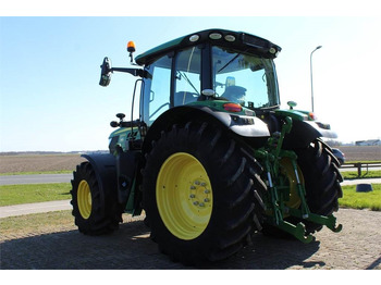 Farm tractor John Deere 6130R: picture 4