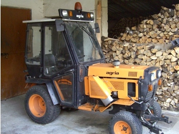 Farm tractor Agria 6900D2: picture 1