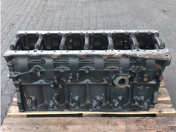 Engine and parts RENAULT T