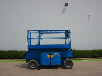 Scissor lift GENIE