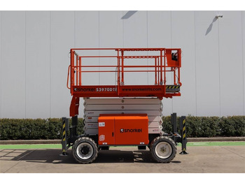 Scissor lift SNORKEL