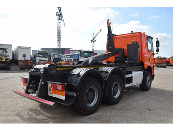 Hook lift truck DAF CF 460: picture 5