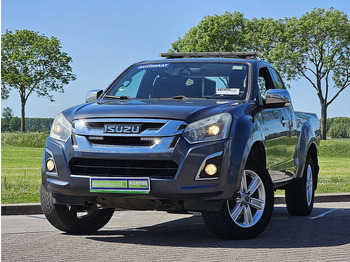 Pickup truck ISUZU