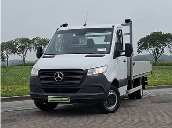 Flatbed van MERCEDES-BENZ Sprinter 516