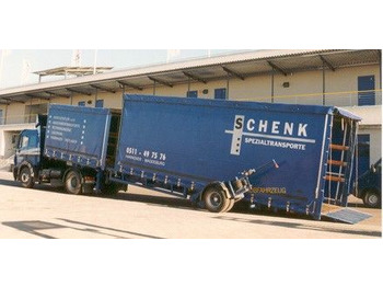 Low loader semi-trailer