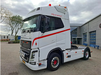 Tractor unit VOLVO FH