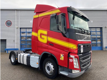 Tractor unit Volvo FH4-460 / DOUBLE TANK / VEB+ / ONLY:532368 KM / LWDS / AUTOMATIC / EURO-6 / 2016: picture 2