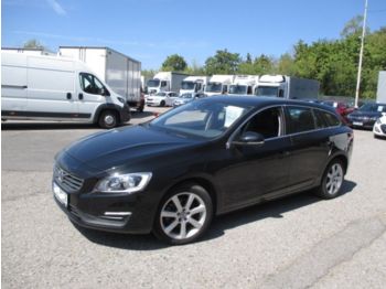 Car Volvo V60: picture 1