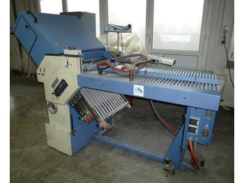 Folding machine