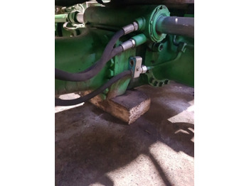 Front axle JOHN DEERE