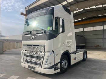 Tractor unit VOLVO FH 460