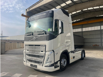 Tractor unit VOLVO FH 460