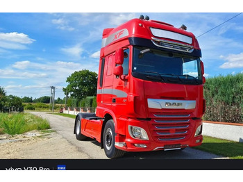 Tractor unit DAF XF 106