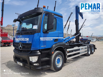 Container transporter/ Swap body truck MERCEDES-BENZ Antos 2546
