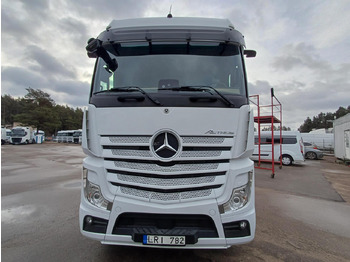 Tractor unit MERCEDES-BENZ Actros 1845