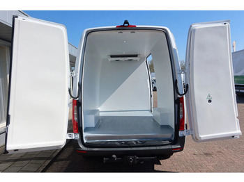 Refrigerated van Mercedes-Benz Sprinter 316 Koel/Vries L2/H2 Trekhaak 3500kg: picture 4