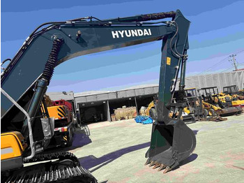 Excavator Original Used Korea  22ton Hyundai 220lc-9s 225lc-9t Excavator for Sale in Good Condition and Low Working Time: picture 2