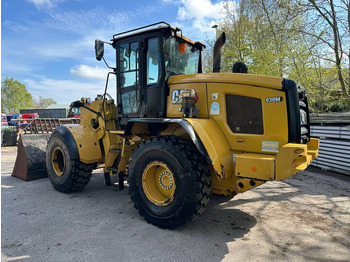 Wheel loader CATERPILLAR 930M