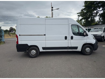 Small van Fiat Ducato Hochr.-Kasten 33 130 L2H2 RS: 3450 mm: picture 3