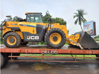 Telescopic handler JCB