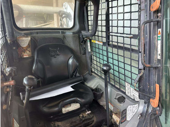 Skid steer loader Bobcat S750: picture 2