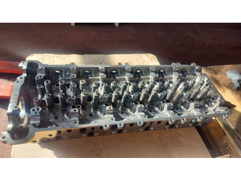 Cylinder head LIEBHERR