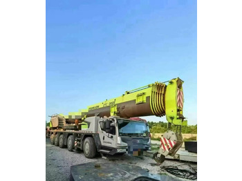 Mobile crane ZOOMLION ZTC2000