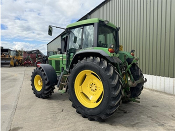 Farm tractor John Deere John Deere 6800 Tractor: picture 2