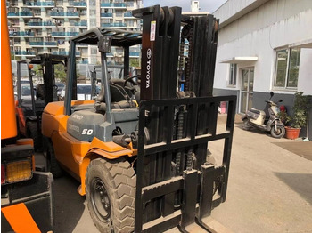 Diesel forklift Toyota FD 50: picture 3