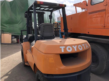 Diesel forklift Toyota FD 50: picture 5