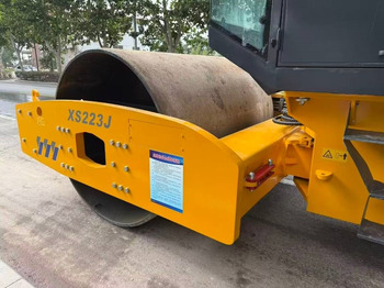 Compactor XCMG XS 223 J: picture 3