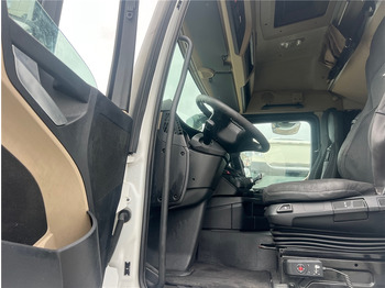 Interior photo 1: Tractor unit MERCEDES-BENZ ACTROS 1845 LS