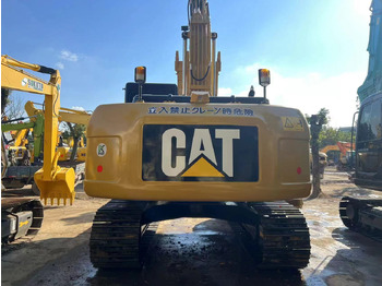 Crawler excavator Caterpillar 320D: picture 2