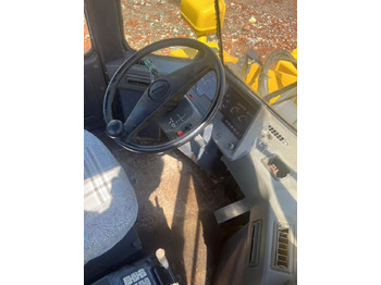 Wheel loader Komatsu WA380: picture 4