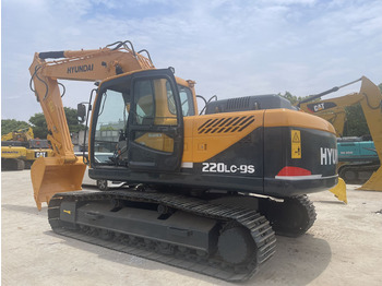 Crawler excavator HYUNDAI 220LC-9S: picture 2