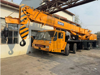 Mobile crane KATO NK400E