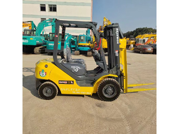 Diesel forklift KOMATSU FD30: picture 4 Diesel forklift KOMATSU FD30: picture 4