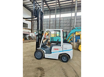 Diesel forklift TCM FD30: picture 2
