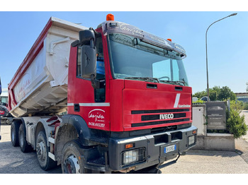 Tipper IVECO Trakker