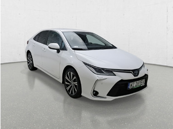 Sedan TOYOTA