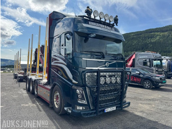Log truck 2018 Volvo FH16 8X4 Euro6 komplett tømmerbil med kran og henger.: picture 3