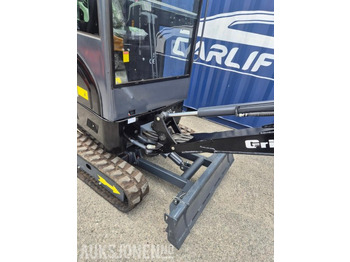 Mini excavator 2025 Andre Z22 - 2200kg Grizzly: picture 2