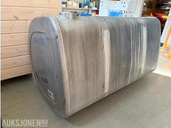 Truck 2023 Dieseltank 530 L 70x70x130 - Montert på Volvo FH 2023 D-Shaped: picture 2