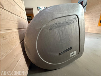 Truck 2023 Dieseltank 530 L 70x70x130 - Montert på Volvo FH 2023 D-Shaped: picture 3