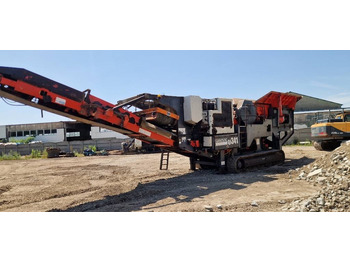 Mobile crusher SANDVIK