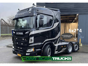 Tractor unit SCANIA R 560