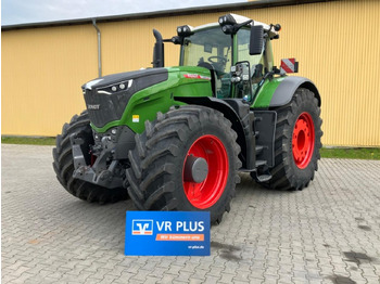 Farm tractor FENDT 1050 Vario