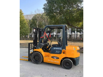 Diesel forklift Toyota Made in Japan 7FD30 3ton 5ton 7FD50 for sale: picture 2